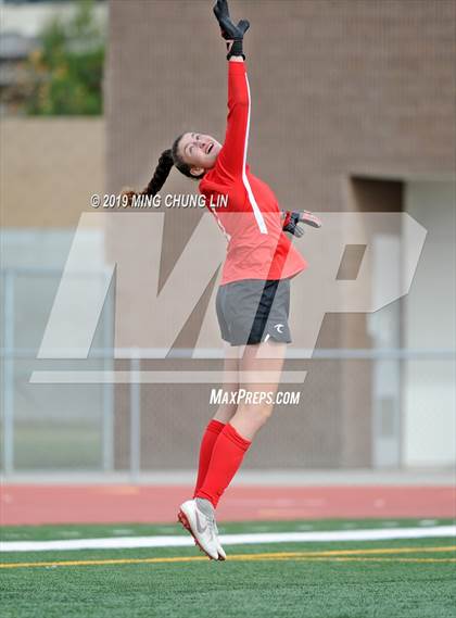 Thumbnail 1 in Apple Valley vs. Flintridge Prep (Best In The West Tournament) photogallery.