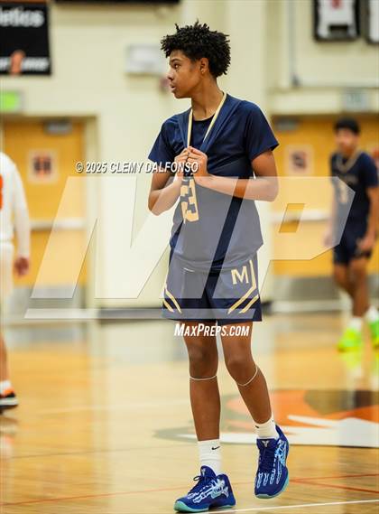 Thumbnail 1 in Mullen @ Lakewood photogallery.
