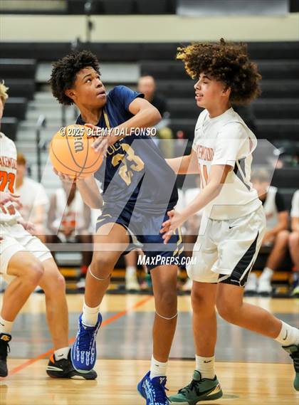 Thumbnail 1 in Mullen @ Lakewood photogallery.
