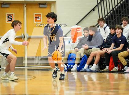 Thumbnail 3 in Mullen @ Lakewood photogallery.