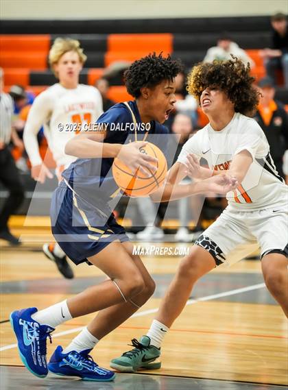 Thumbnail 1 in Mullen @ Lakewood photogallery.