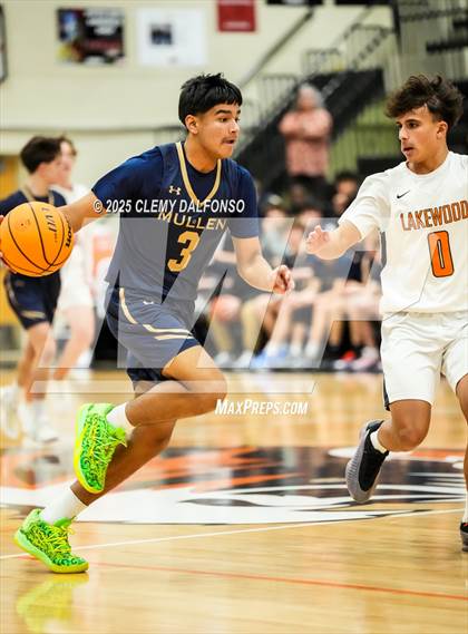 Thumbnail 3 in Mullen @ Lakewood photogallery.