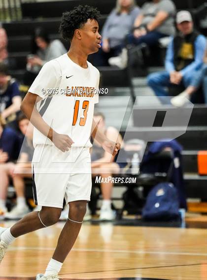 Thumbnail 3 in Mullen @ Lakewood photogallery.