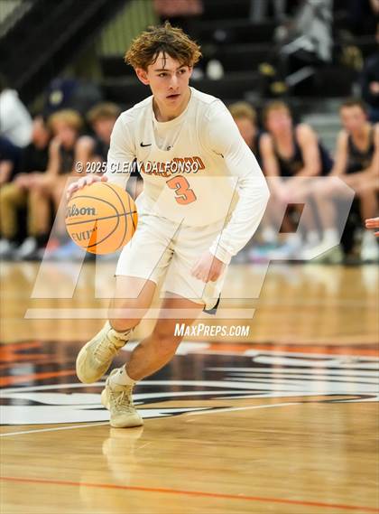 Thumbnail 3 in Mullen @ Lakewood photogallery.