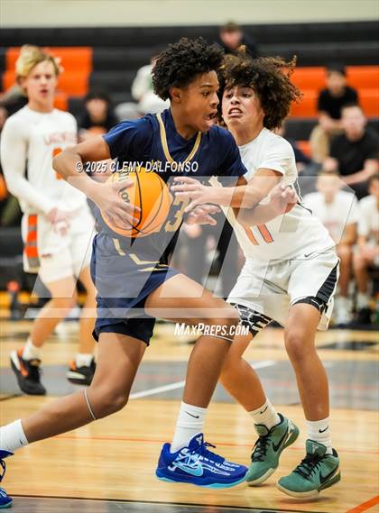 Thumbnail 2 in Mullen @ Lakewood photogallery.