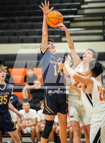 Thumbnail 1 in Mullen @ Lakewood photogallery.