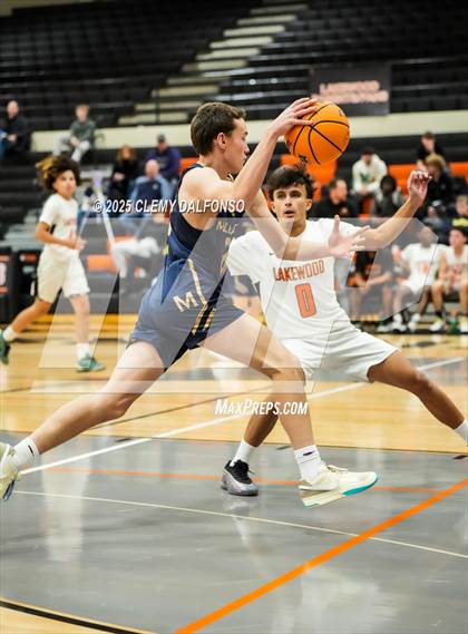 Thumbnail 1 in Mullen @ Lakewood photogallery.