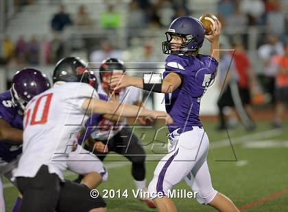 Thumbnail 2 in Sumner vs Shelton photogallery.