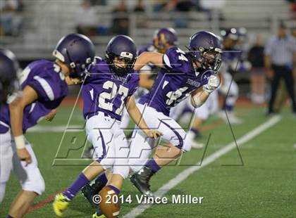 Thumbnail 3 in Sumner vs Shelton photogallery.