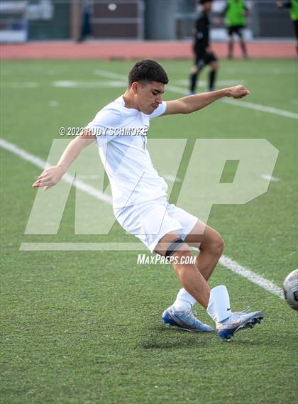 Thumbnail 1 in Oceanside vs. Birmingham (SoCal HS Classic by Nike (Inv.. Final) photogallery.