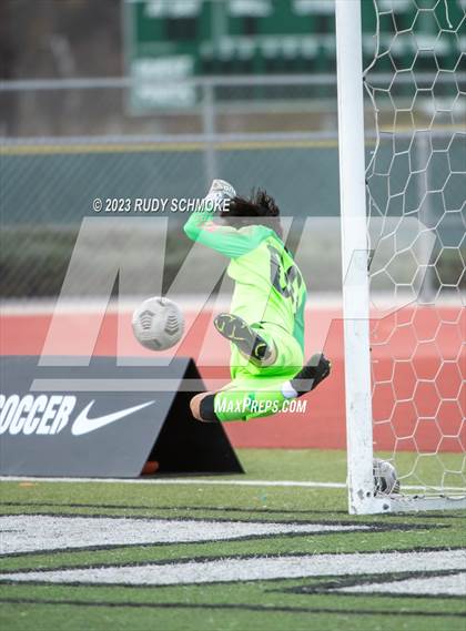 Thumbnail 1 in Oceanside vs. Birmingham (SoCal HS Classic by Nike (Inv.. Final) photogallery.