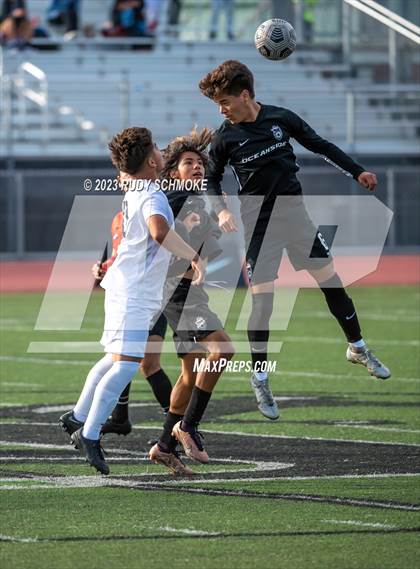 Thumbnail 3 in Oceanside vs. Birmingham (SoCal HS Classic by Nike (Inv.. Final) photogallery.