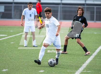 Thumbnail 3 in Oceanside vs. Birmingham (SoCal HS Classic by Nike (Inv.. Final) photogallery.