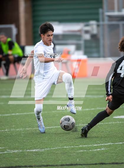 Thumbnail 2 in Oceanside vs. Birmingham (SoCal HS Classic by Nike (Inv.. Final) photogallery.