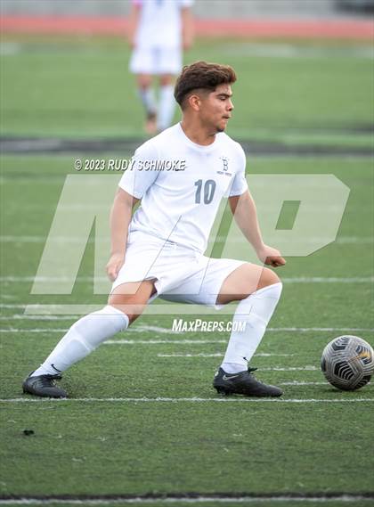 Thumbnail 2 in Oceanside vs. Birmingham (SoCal HS Classic by Nike (Inv.. Final) photogallery.