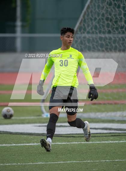 Thumbnail 2 in Oceanside vs. Birmingham (SoCal HS Classic by Nike (Inv.. Final) photogallery.