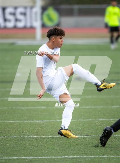 Thumbnail 1 in Oceanside vs. Birmingham (SoCal HS Classic by Nike (Inv.. Final) photogallery.