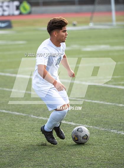 Thumbnail 2 in Oceanside vs. Birmingham (SoCal HS Classic by Nike (Inv.. Final) photogallery.
