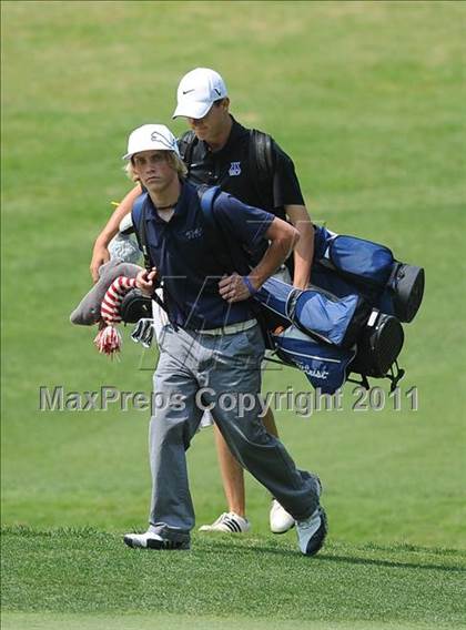Thumbnail 1 in NCHSAA State 4A Boys Golf Championships (Day 2) photogallery.