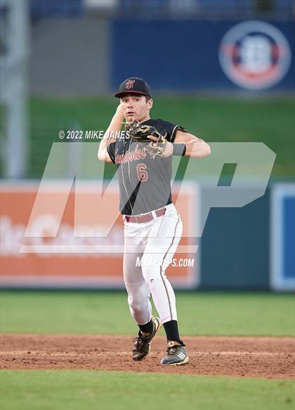 Thumbnail 2 in 43rd Annual FACA North All-Stars vs East All-Stars photogallery.