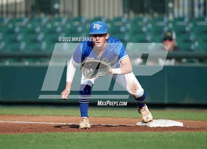 Thumbnail 2 in 43rd Annual FACA North All-Stars vs East All-Stars photogallery.