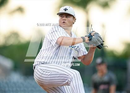 Thumbnail 2 in 43rd Annual FACA North All-Stars vs East All-Stars photogallery.