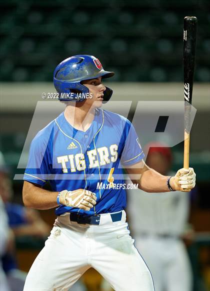 Thumbnail 3 in 43rd Annual FACA North All-Stars vs East All-Stars photogallery.