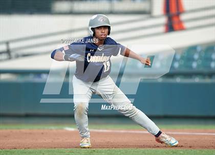 Thumbnail 2 in 43rd Annual FACA North All-Stars vs East All-Stars photogallery.