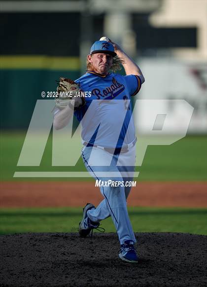 Thumbnail 3 in 43rd Annual FACA North All-Stars vs East All-Stars photogallery.