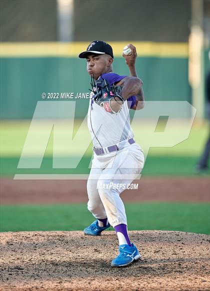 Thumbnail 2 in 43rd Annual FACA North All-Stars vs East All-Stars photogallery.
