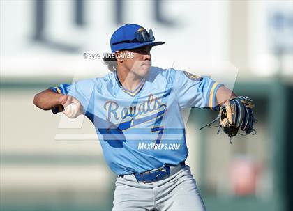 Thumbnail 3 in 43rd Annual FACA North All-Stars vs East All-Stars photogallery.