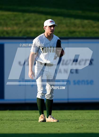 Thumbnail 3 in 43rd Annual FACA North All-Stars vs East All-Stars photogallery.