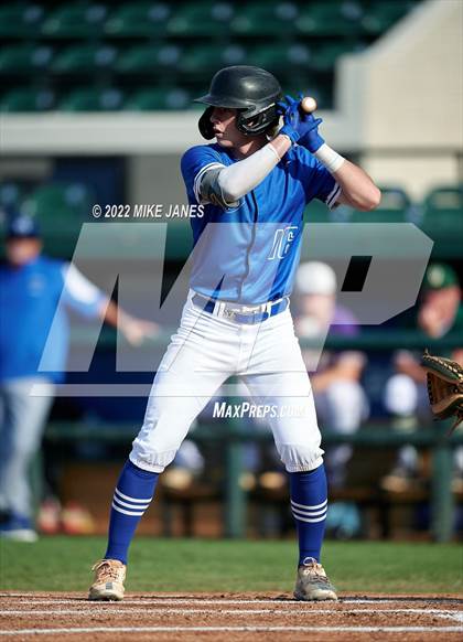 Thumbnail 3 in 43rd Annual FACA North All-Stars vs East All-Stars photogallery.
