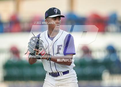 Thumbnail 3 in 43rd Annual FACA North All-Stars vs East All-Stars photogallery.