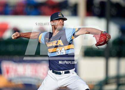 Thumbnail 3 in 43rd Annual FACA North All-Stars vs East All-Stars photogallery.