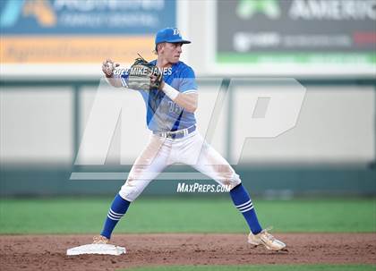 Thumbnail 3 in 43rd Annual FACA North All-Stars vs East All-Stars photogallery.