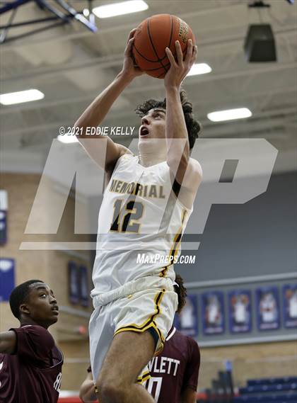 Thumbnail 3 in Memorial vs. Rowlett (In-N-Out Tournament) photogallery.