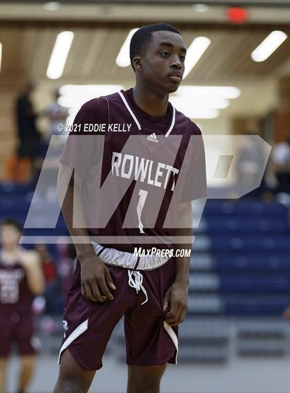 Thumbnail 3 in Memorial vs. Rowlett (In-N-Out Tournament) photogallery.