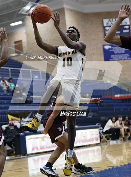 Thumbnail 2 in Memorial vs. Rowlett (In-N-Out Tournament) photogallery.