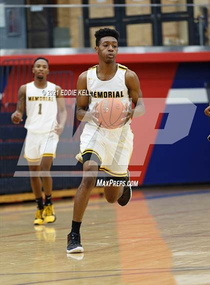 Thumbnail 1 in Memorial vs. Rowlett (In-N-Out Tournament) photogallery.