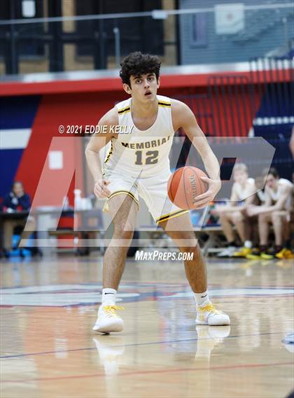 Thumbnail 2 in Memorial vs. Rowlett (In-N-Out Tournament) photogallery.