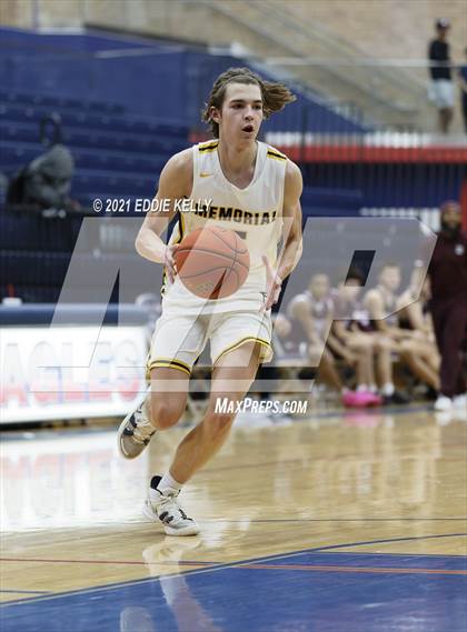 Thumbnail 1 in Memorial vs. Rowlett (In-N-Out Tournament) photogallery.