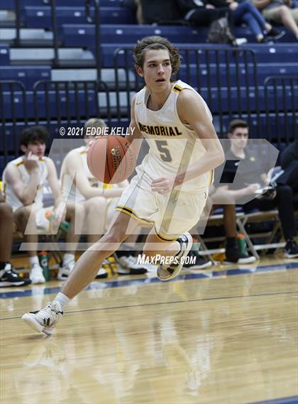 Thumbnail 3 in Memorial vs. Rowlett (In-N-Out Tournament) photogallery.