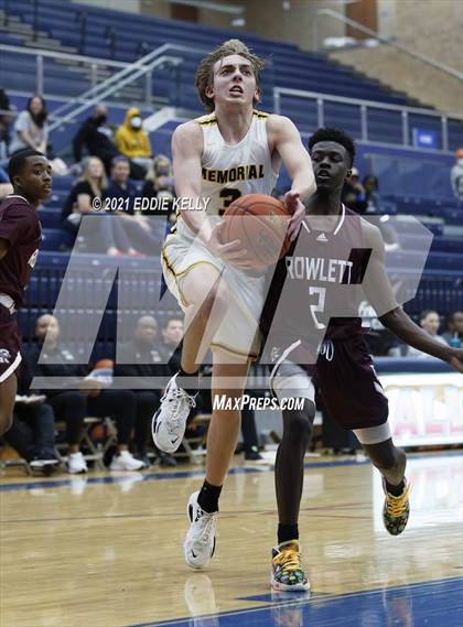 Thumbnail 1 in Memorial vs. Rowlett (In-N-Out Tournament) photogallery.