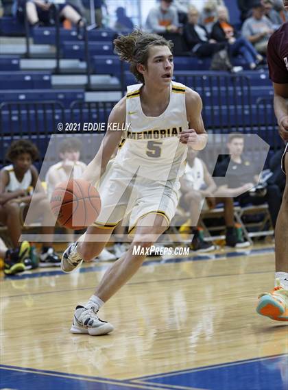 Thumbnail 2 in Memorial vs. Rowlett (In-N-Out Tournament) photogallery.