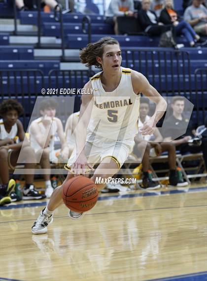 Thumbnail 1 in Memorial vs. Rowlett (In-N-Out Tournament) photogallery.