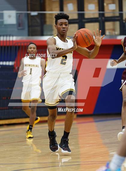Thumbnail 2 in Memorial vs. Rowlett (In-N-Out Tournament) photogallery.