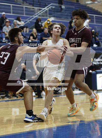 Thumbnail 3 in Memorial vs. Rowlett (In-N-Out Tournament) photogallery.