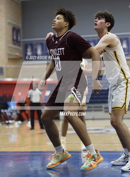 Thumbnail 1 in Memorial vs. Rowlett (In-N-Out Tournament) photogallery.