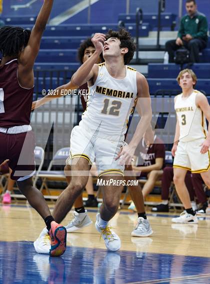 Thumbnail 2 in Memorial vs. Rowlett (In-N-Out Tournament) photogallery.